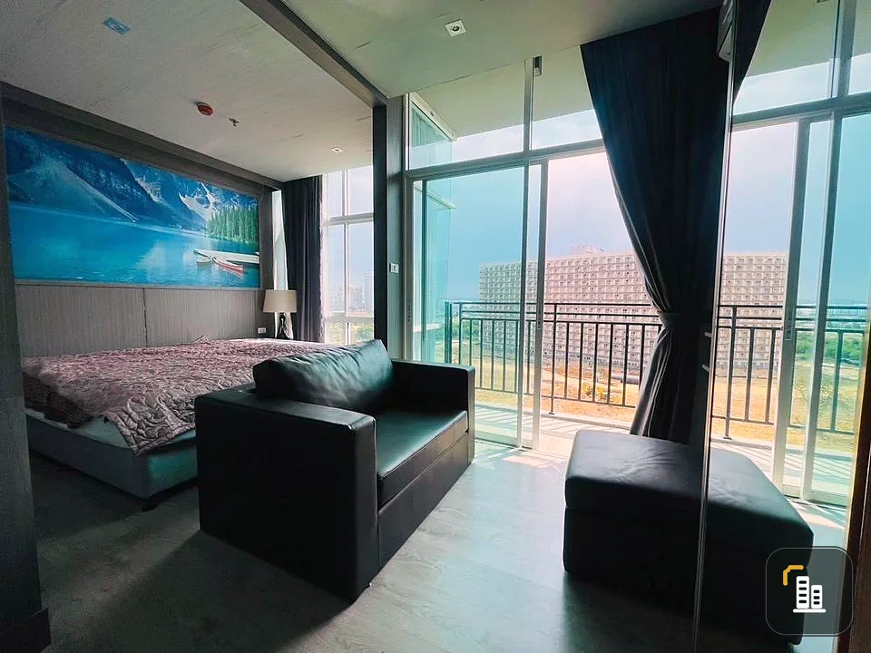 For sale: The Grand Jomtien (Jomtien), fully furnished, 400 meters from the sea, fully furnished, ready to move in, book now.
