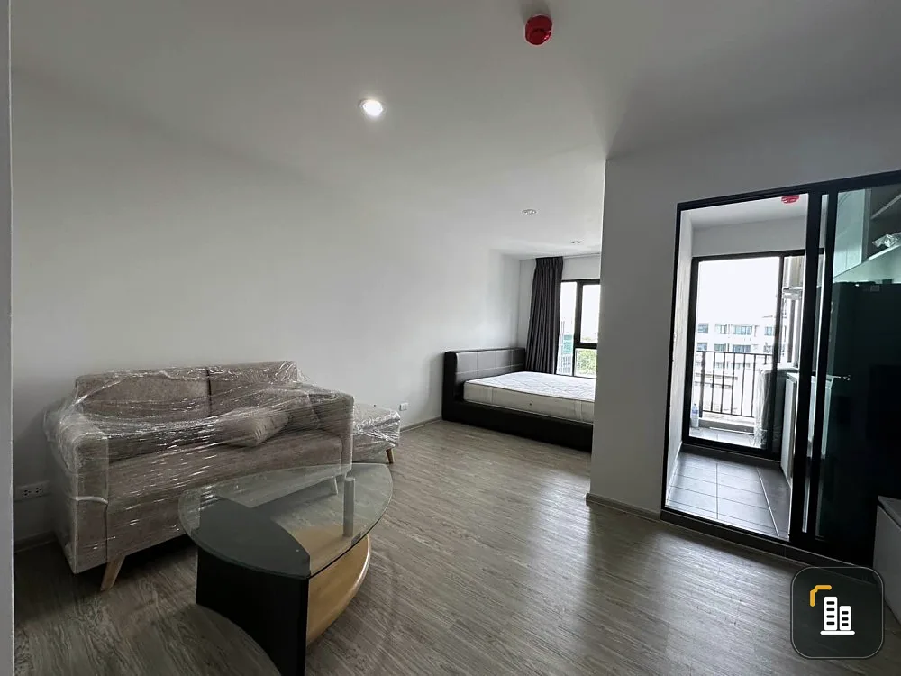 For rent, Rai Hua Mak 1, beautiful city view, top floor, cool breeze, quiet, no noise, don't miss it.