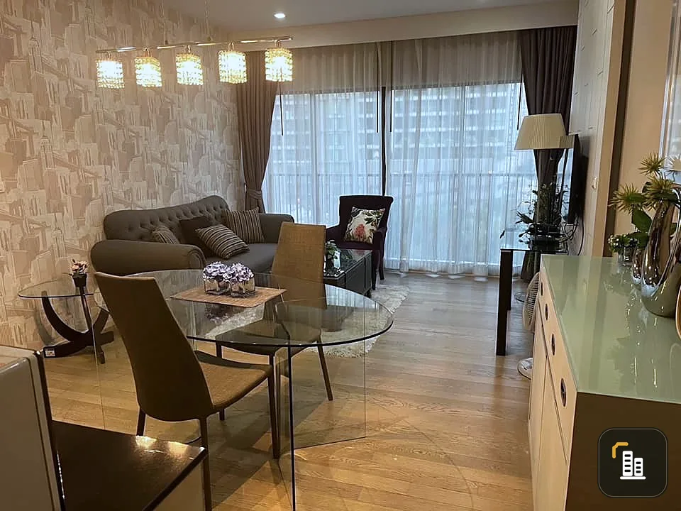 For sale: Noble Refine, corner room, very beautiful condition, wallpapered throughout the room, 3-way balcony, no blocked view, hurry and reserve now!