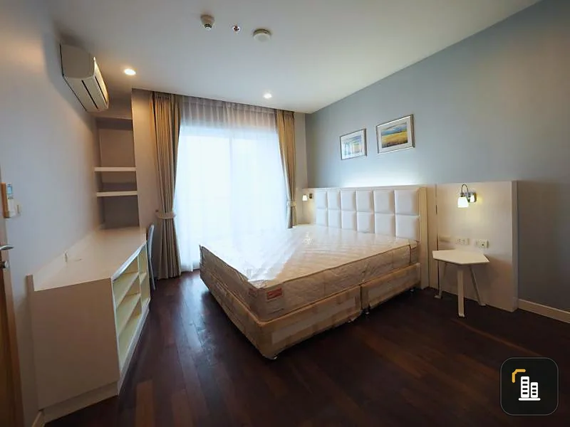 Sudbang Circle Condominium for rent. Beautifully decorated condo with luxury furniture. Don't want to miss it. Hurry up to reserve.
