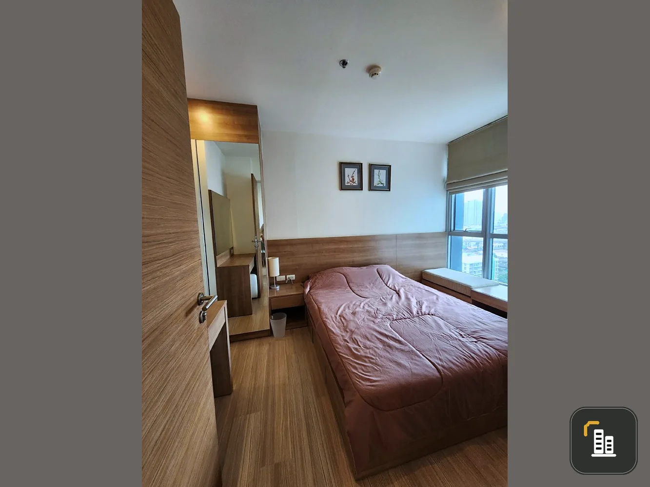 For rent: Rhythm Sukhumvit 50, 17th floor, separate room. Interested? Hurry and reserve now. Don't miss out. Urgent!