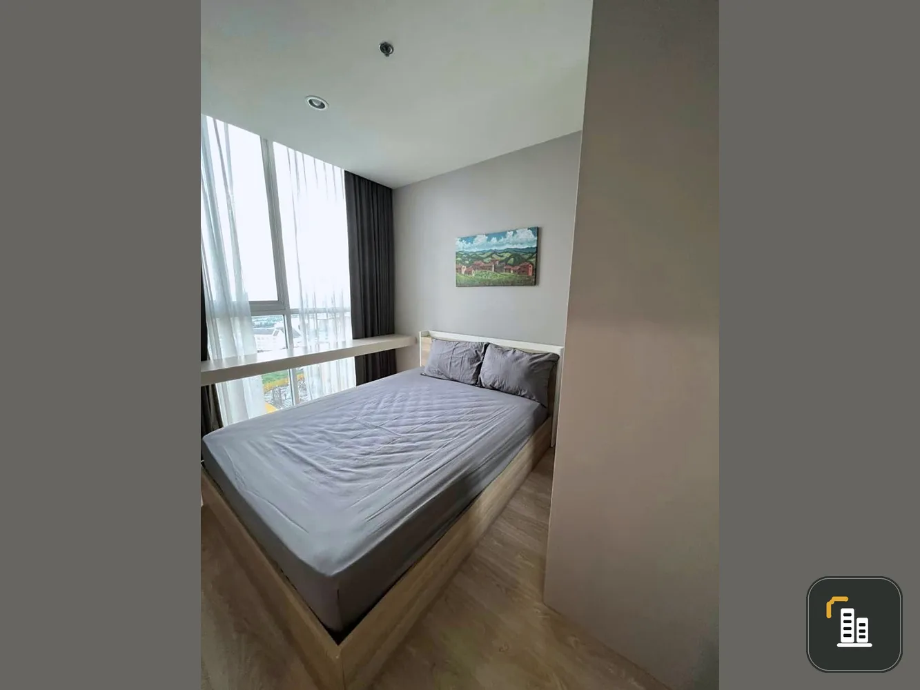 Noble Revolve Ratchada comes with complete furniture and electrical appliances. Book now. Don't miss out. Hurry!