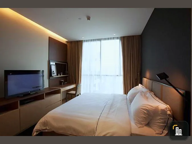 For rent, Aqua Sukhumvit 49, 14th floor, city view, no tall buildings blocking, beautifully decorated, fully furnished, book now.