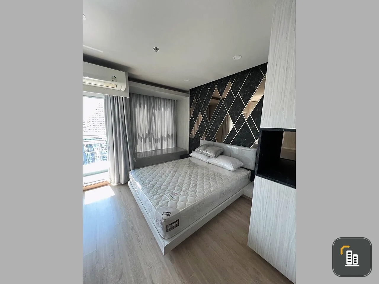 Condo for rent: Lumpini Selected Suthisan-Saphan Khwai, furnished room, ready to move in, affordable price, all in one place.