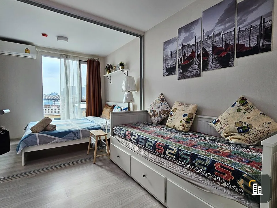 For sale: Plum Condo Ramkhamhaeng 60 Interchange, includes furniture and electrical appliances, stylishly decorated, interested, reserve now.