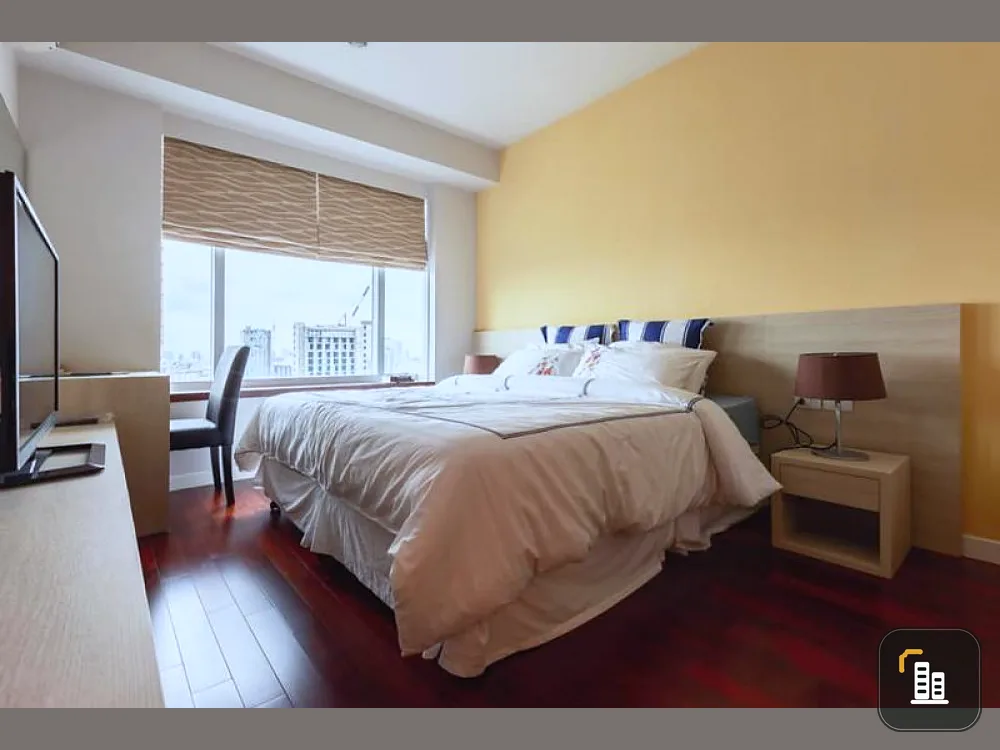 It has arrived. Urgent sale. Circle condominium. Cute decorated room. 22nd floor. Baiyoke building view. Fully furnished. Don't miss it.