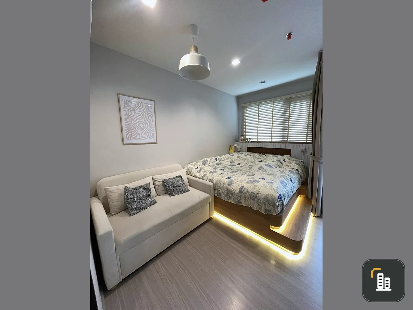 For rent: Life Sathorn - Sierra, 14th floor, fully furnished, book now, don't miss out.