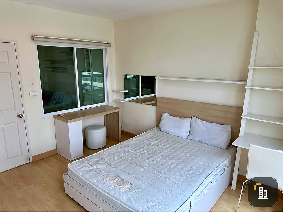 For sale, for rent, Life @ Phahonyothin-Ari, stunning city view, fully furnished, book now and you won't be disappointed.