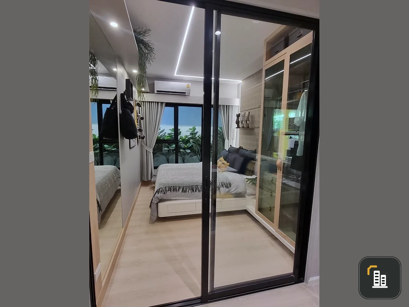 Down payment for sale, Now Mega, 22nd floor, airport view, good project, worth living in, if interested, hurry and reserve now, don't miss out, hurry!