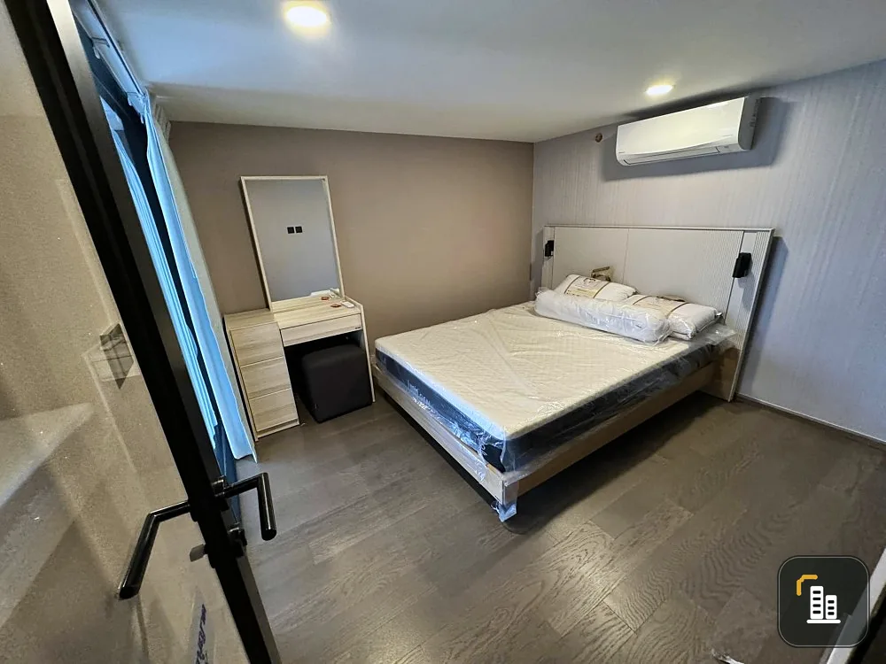 For rent: Park Origin Chula Samyan, high ceiling room, 1.5-storey, very high floor, Icon Siam view. If you don't book, you'll really miss out.