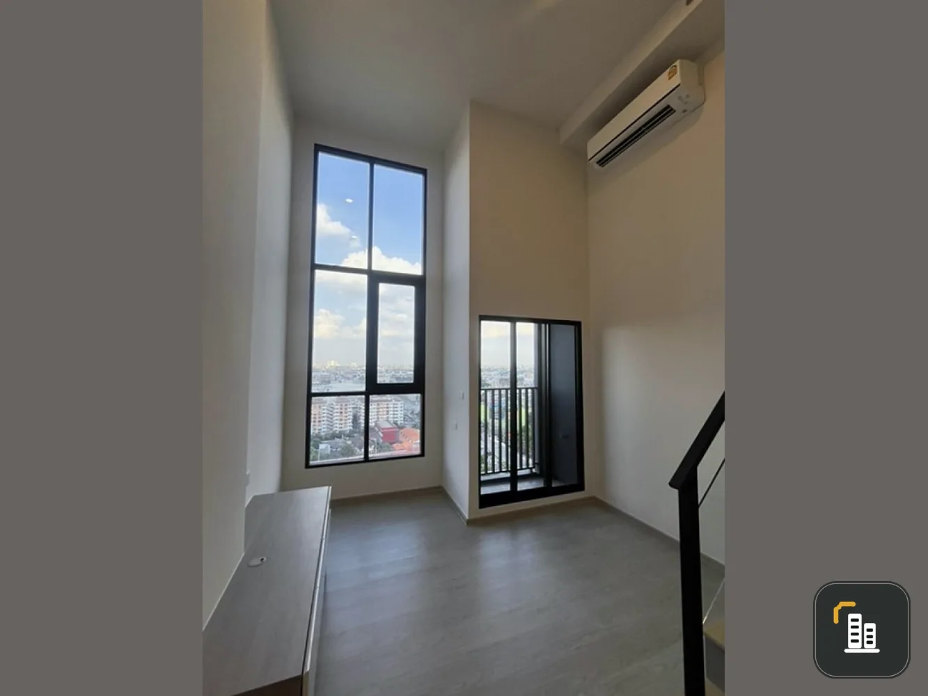 For sale: Origin Plug & Play Ramkhamhaeng Triple Station, 12th floor. Interested in owning one? Hurry and reserve now.