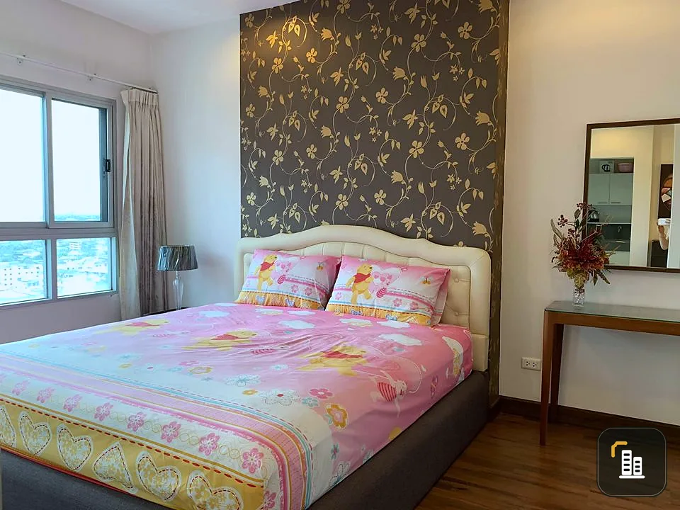 For rent, Q House Sathorn, has never been occupied/inhabited. large living room Areas that are used a lot Plus complete furniture.