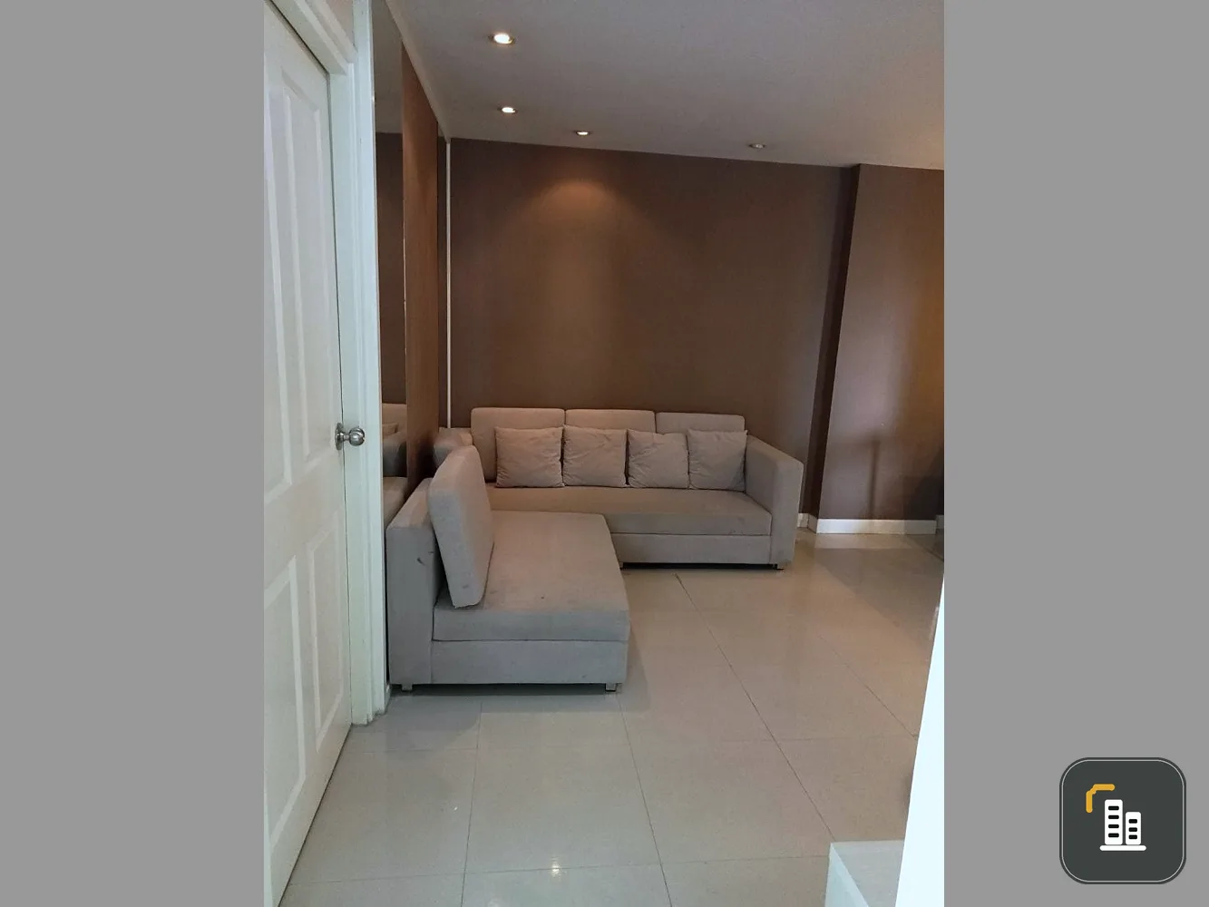 Condo for sale, Boutique Ratchada 17, corner room, one bedroom, spacious balcony, come and own it today.