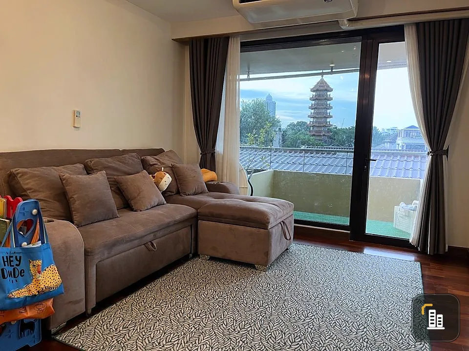 Condo for rent, Baan Chao Phraya, spacious room, great usable space, great price, hurry and book now.