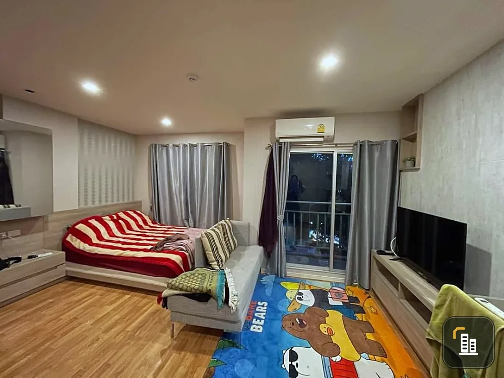 For sale: Lumpini Ville Sukhumvit 76 - Bearing Station 2, beautifully decorated room, fully furnished, plus pool view, hurry and book now.