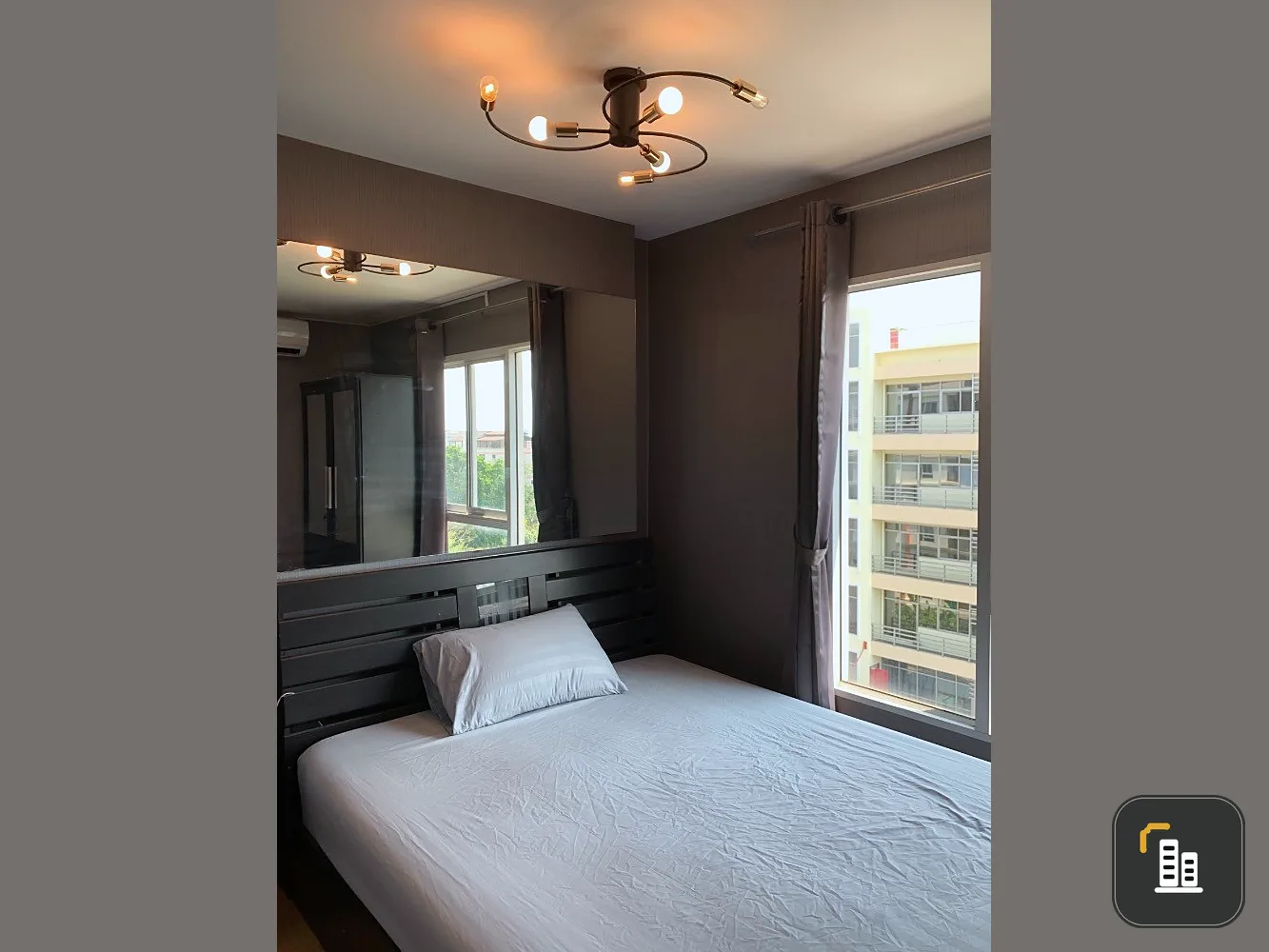 For sale: The Crystal Condominium, 7th floor, south side, good wind, unblocked view, beautiful room, stunning decorations, if you don't book, you'll m