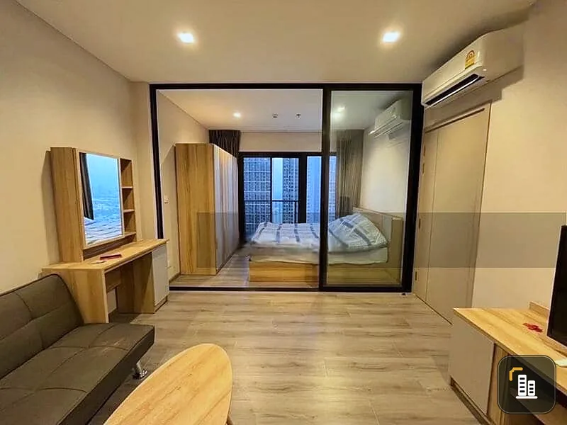 Condo for sale, The Politan Rive, high floor, separate room, with built-in furniture, river view, book now, urgently.