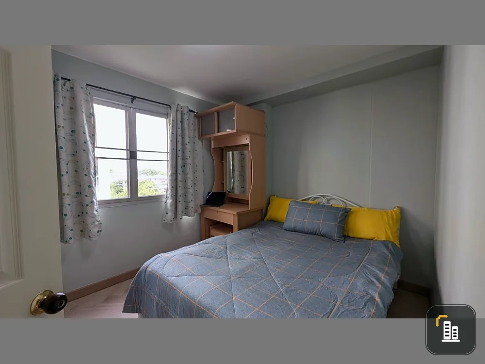 For sale: Lumpini Condo Town Ram Intra - Lak Si, spacious corner room, well-proportioned, with electrical appliances. Reserve now!