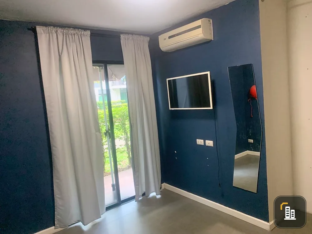 For sale: I Condo Sukhumvit 105, 1st floor, separate room, high ceiling, airy and comfortable. Hurry and reserve your ownership.