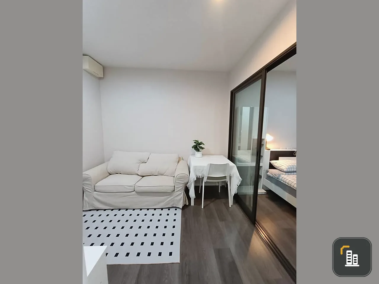 Urgent sale, Condo The Stage Tao Poon Interchange, clearly separated rooms, affordable price, hurry and reserve now.