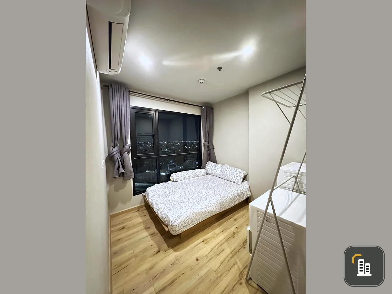 For sale: Brix Condominium, prime location, very convenient to travel, fully equipped with facilities, don't miss it.