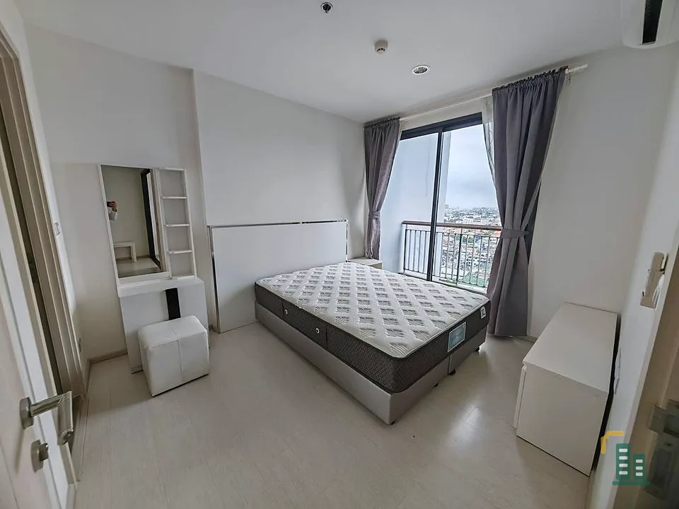 For rent: Rhythm Sukhumvit 42, 21st floor, high view, fully furnished, just bring your bags and move in.
