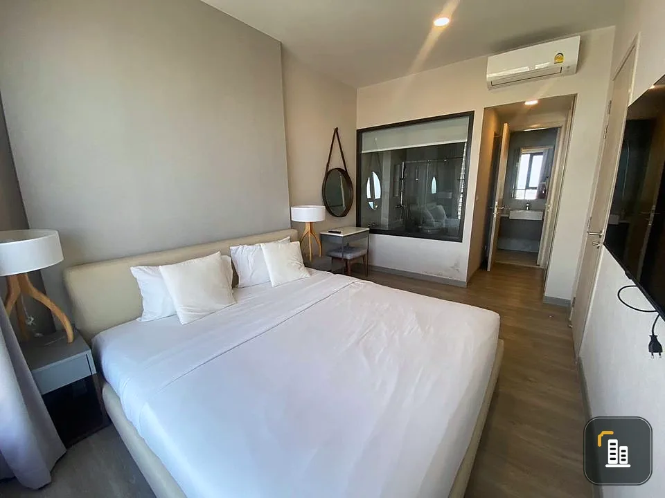 For rent: Keen Center Sriracha, 10th floor, beautifully decorated room, ready to live in, with facilities, hurry and reserve before it's gone.