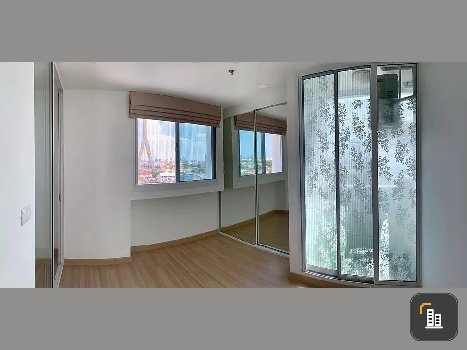 For sale: Chateau in Town Condo, Rama 8. Spacious room. Reasonable price. Those who like to decorate their homes should not miss this.