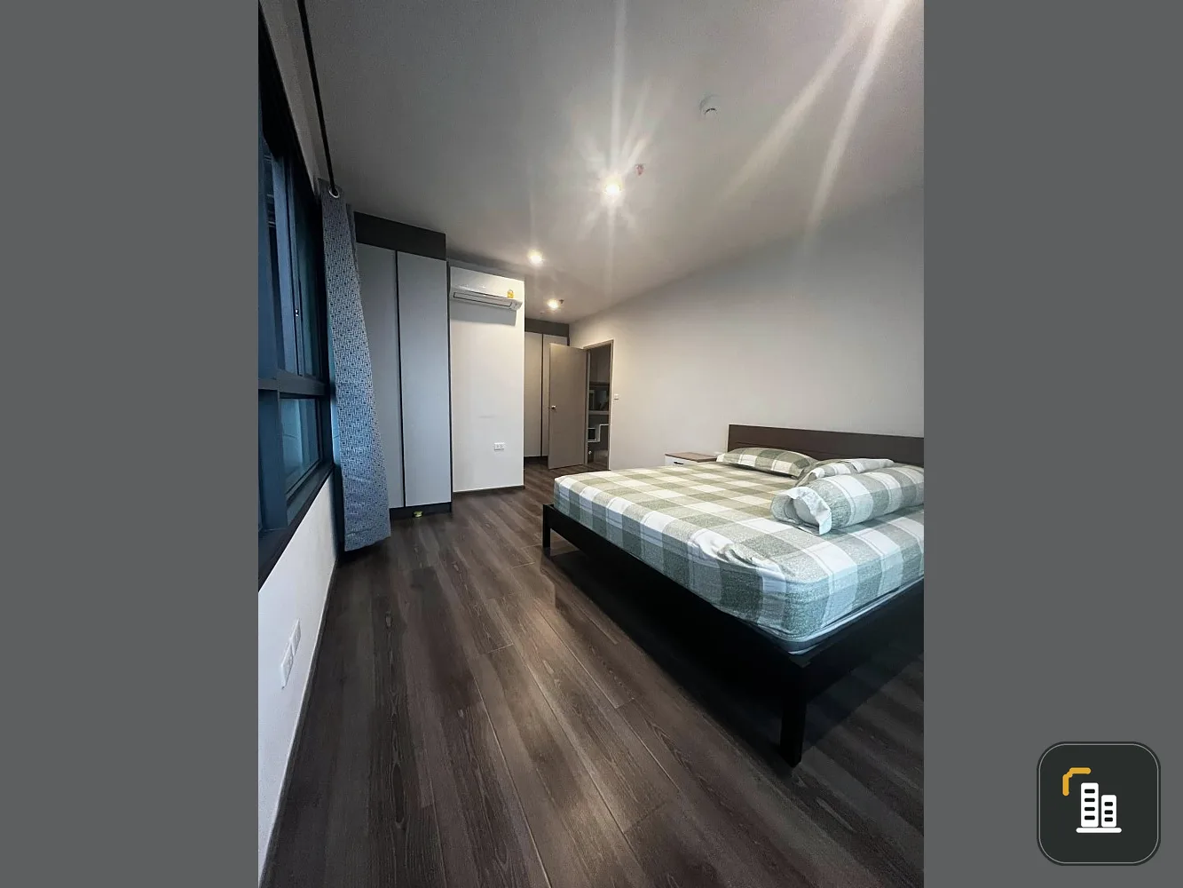 Condo for sale, beautiful corner room, Ideo Rama 9 - Asoke project, fully decorated, with modern style furniture, buy now.