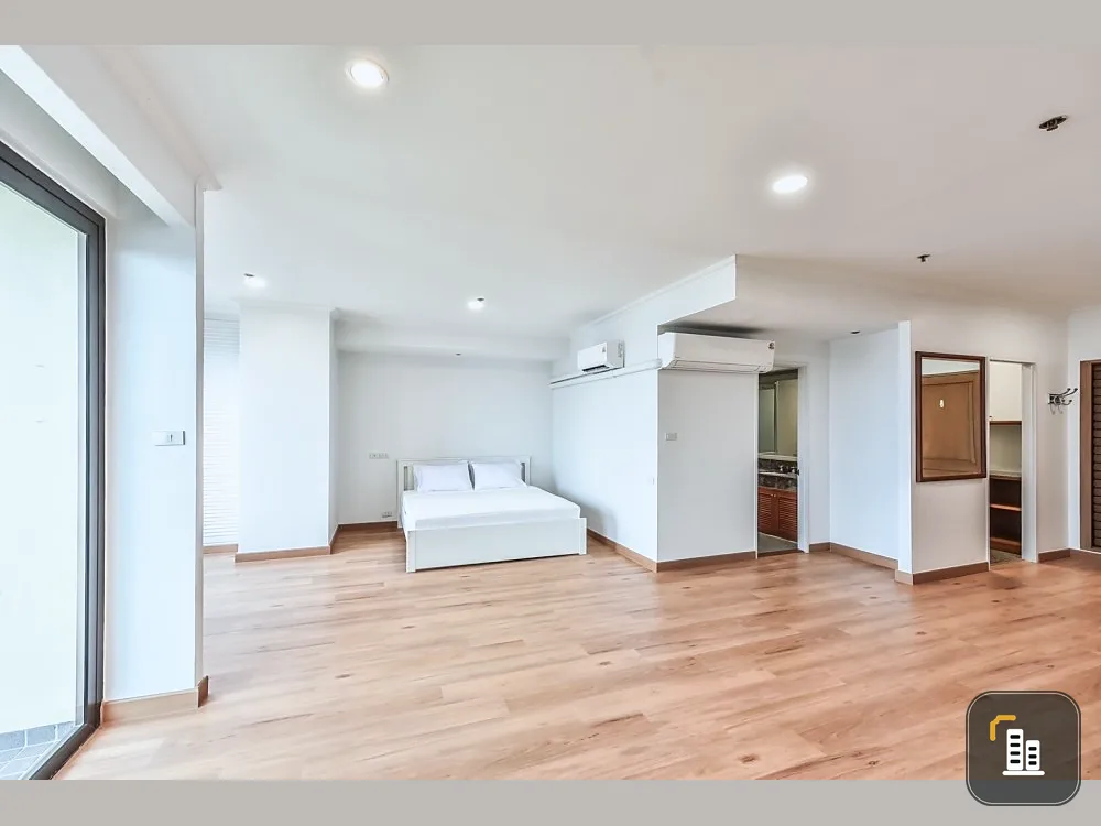 For rent: Baan Chao Phraya, high floor, studio room, fully furnished, beautiful river view. You will regret it if you miss it.