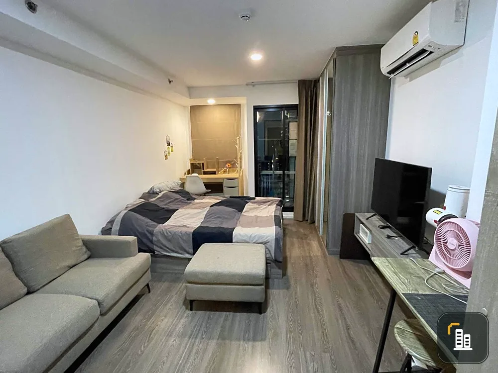 For sale: The Origin Phahonyothin - Saphan Mai, 8th floor, studio room, beautifully decorated, interested, come and reserve now.