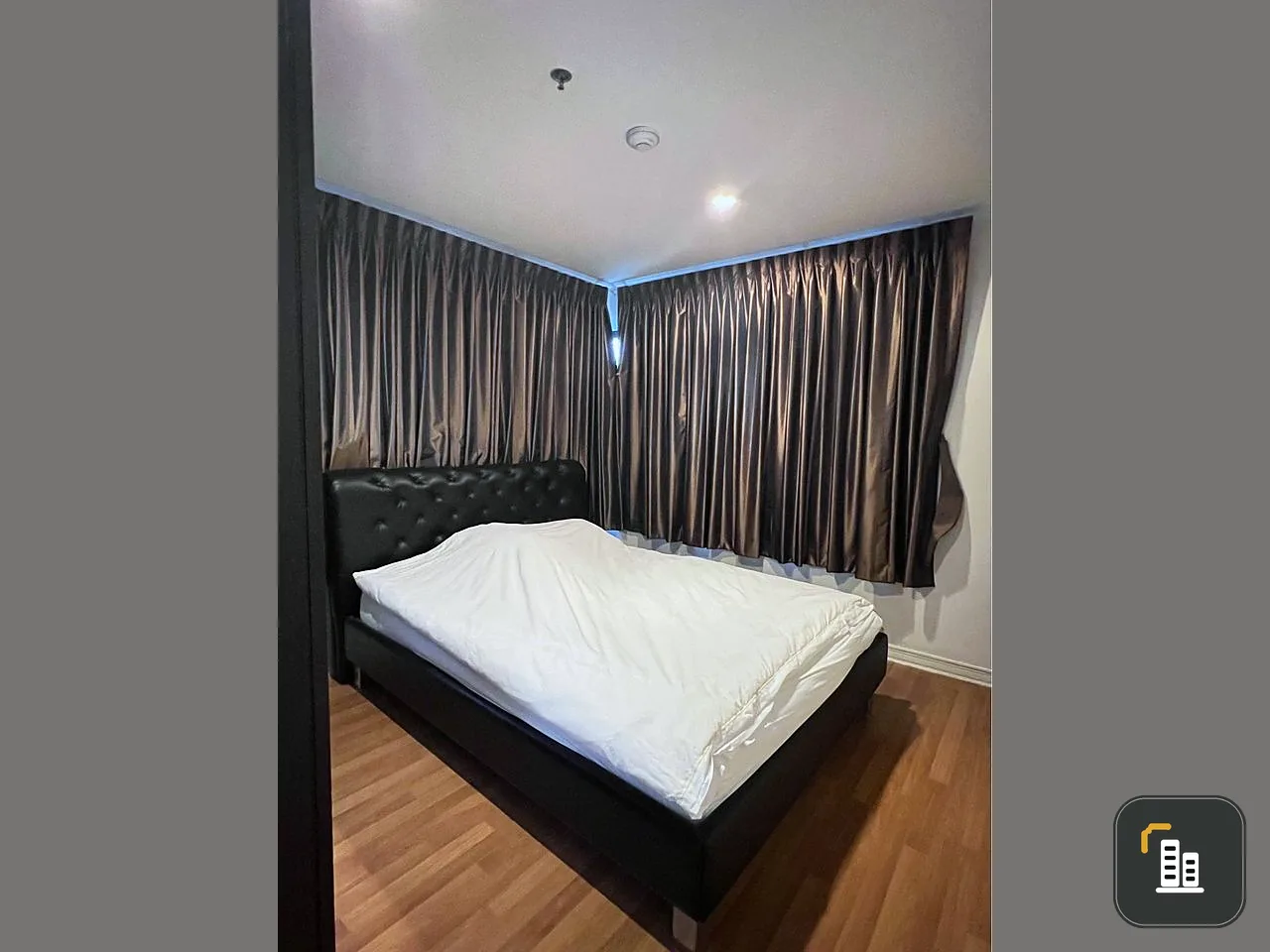 For sale: Lumpini Place Ratchada - Tha Phra, corner room, no room opposite, only one room attached, great view, cool breeze, book now