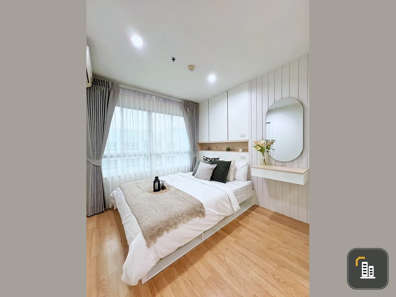 Condo for sale: Lumpini Mega City Bangna, simply decorated room, white tone, pleasing to the eye, affordable price, hurry and reserve.