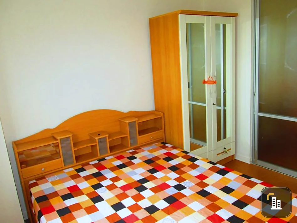 Condo Lumpini Condotown Ramintra - Nawamin Decorated in bright orange style. If you like it, you can book it now.
