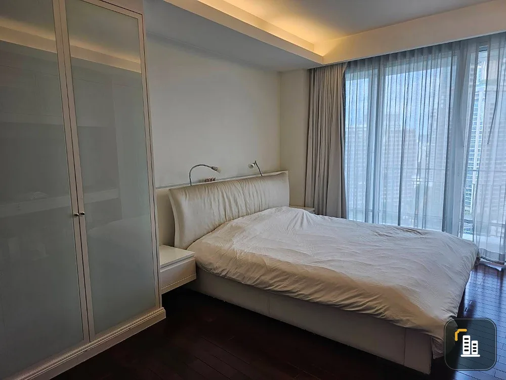 For sale Baan Rajprasong 3 bedrooms, 18th floor, corner room, fully furnished, book now, hurry!