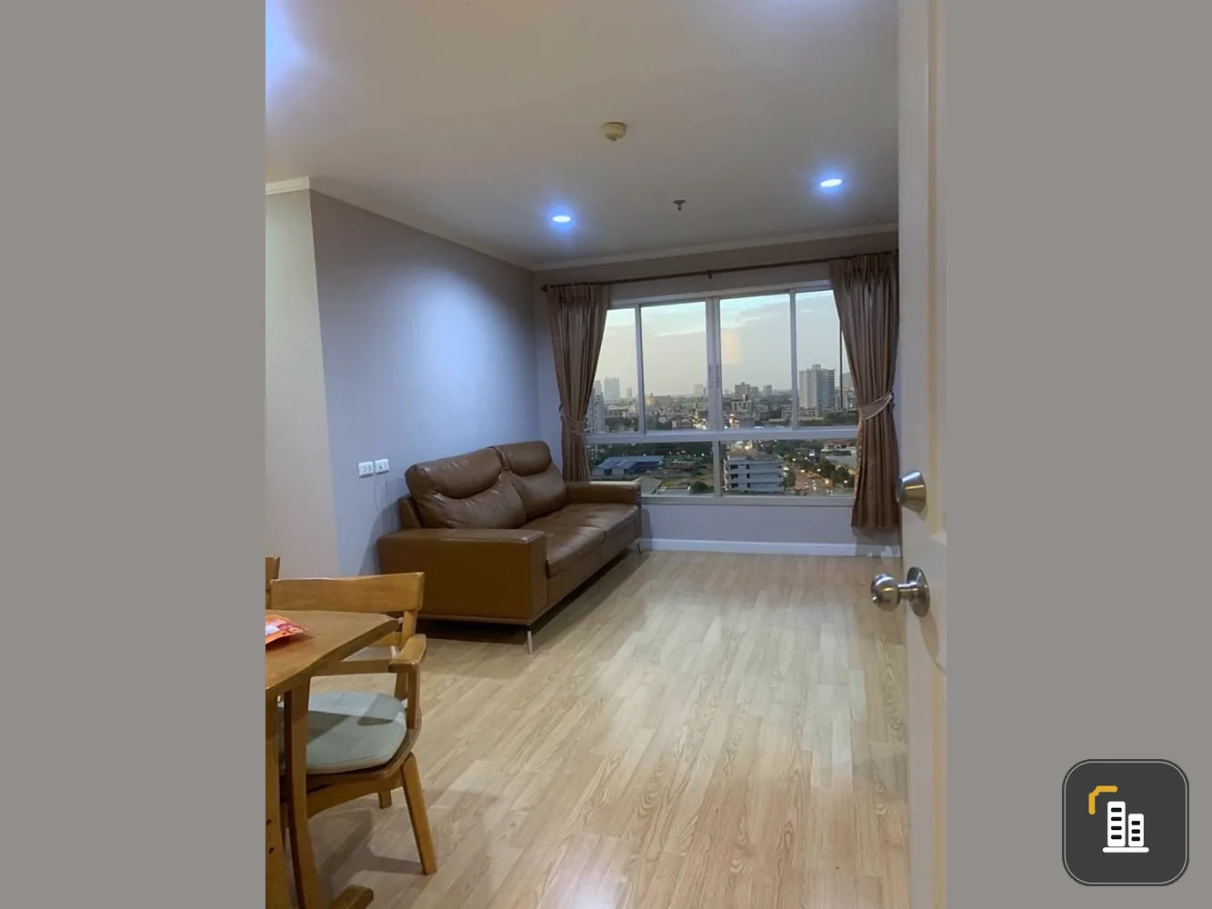 Condo for rent, Lumpini Ville Pibulsongkram-Riverview, large room, comfortable, usable area, hurry and reserve.