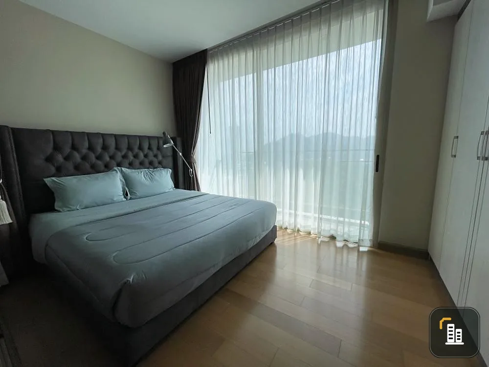 For sale: Marina Bayfront Sriracha, high floor, spacious studio room, fully furnished, don't miss it.