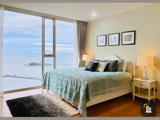 For sale: Marina Bayfront Sriracha, high floor, spacious room with facilities, hurry and book now.