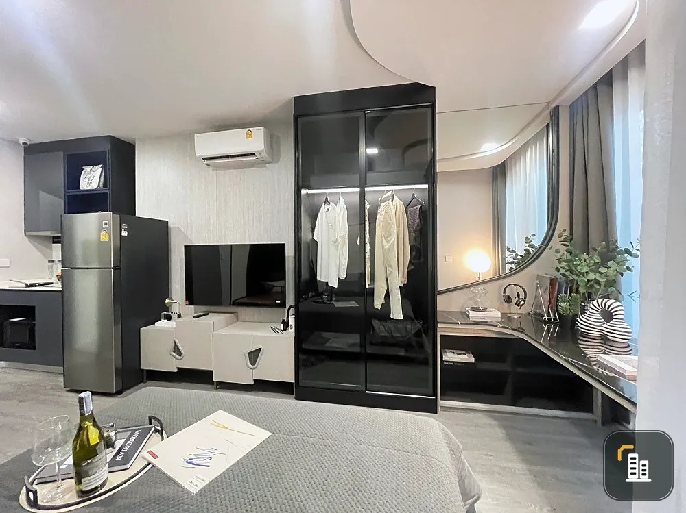 Condo for sale, Modiz Avantgarde, high floor, studio room, very good location, open view, comfortable to the eyes, if you don't book, you'll miss out.