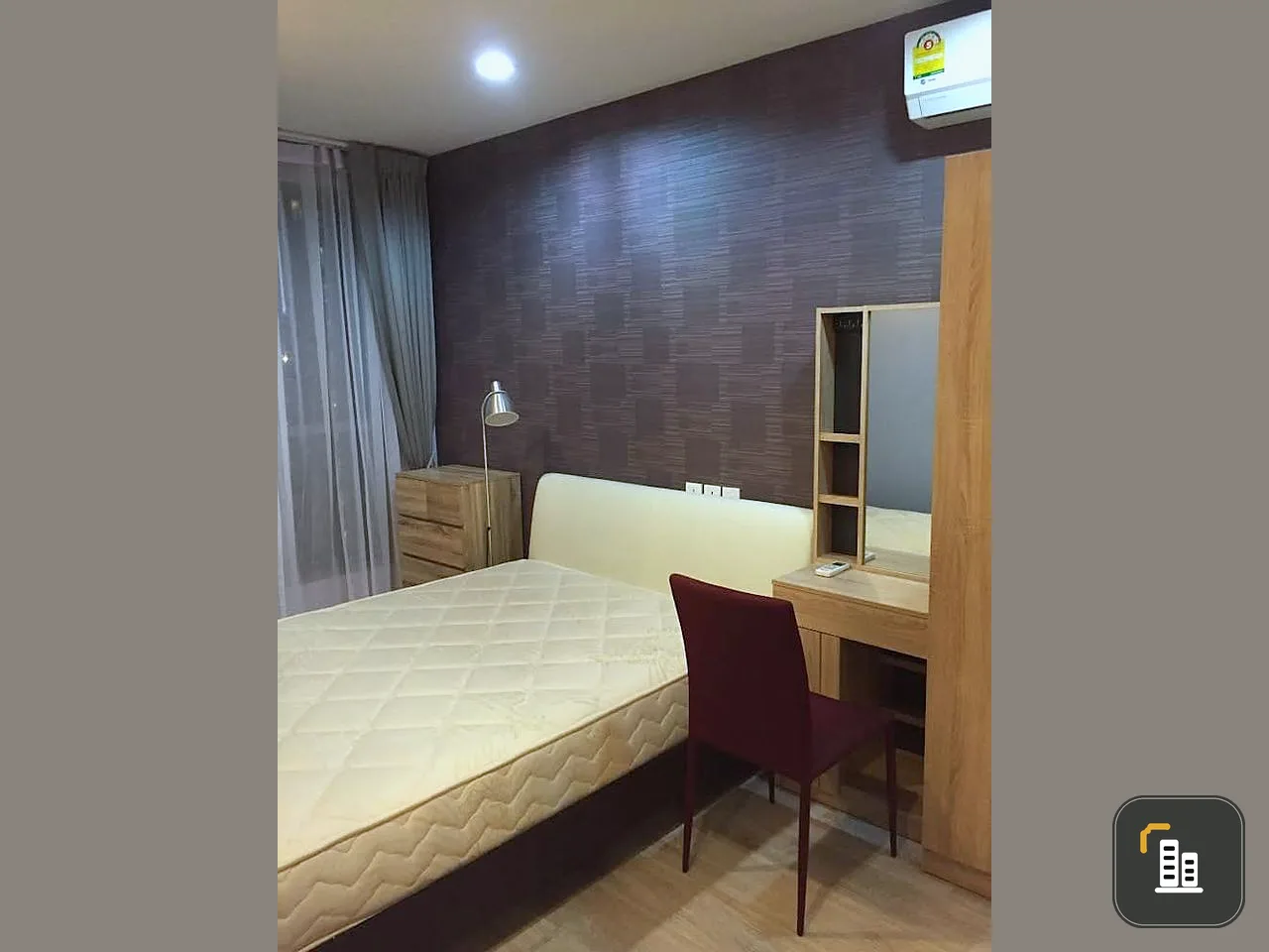 For sale, for rent, Condo Ideo Mobi Sukhumvit, fully furnished room, ready to move in, with good wallpaper, book now, don't wait.