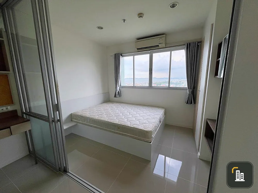 For sale: Lumpini Condo Town, North Pattaya, Sukhumvit (North Pattaya), 19th floor, partitioned room, fully furnished, reserve now, urgently.