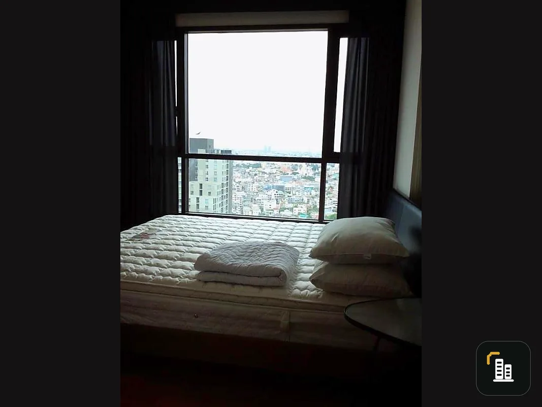 For rent Fuse Sathorn - Taksin, nice room, 27th floor, quiet, sunny, not hot, room facing east, hurry to reserve