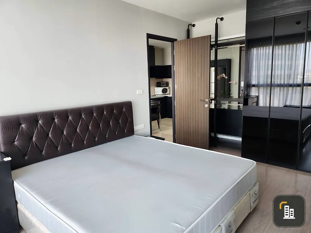 For sale, for rent, Condo Rhythm Sukhumvit 44/1, spacious room, good usable area, good price, hurry and reserve now.