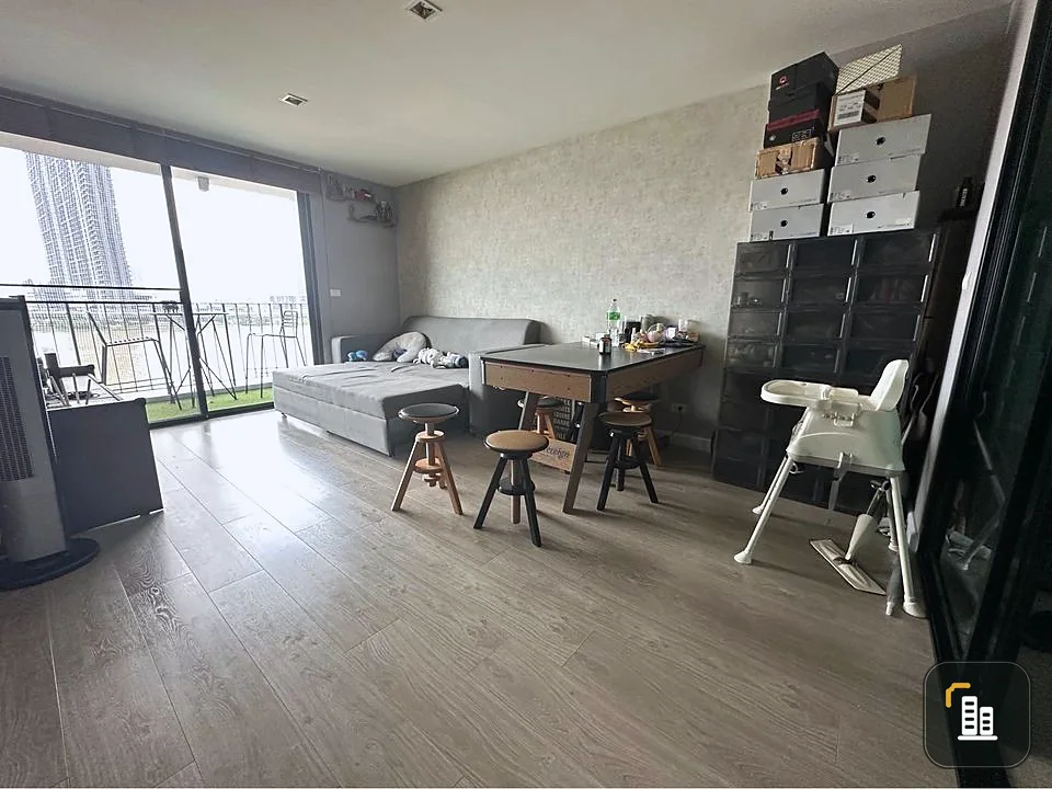 For sale: Metro Luxe Riverfront, Ratchaphruek, 2 bedrooms, 2 bathrooms, surrounded by swimming pool, river view, hurry!