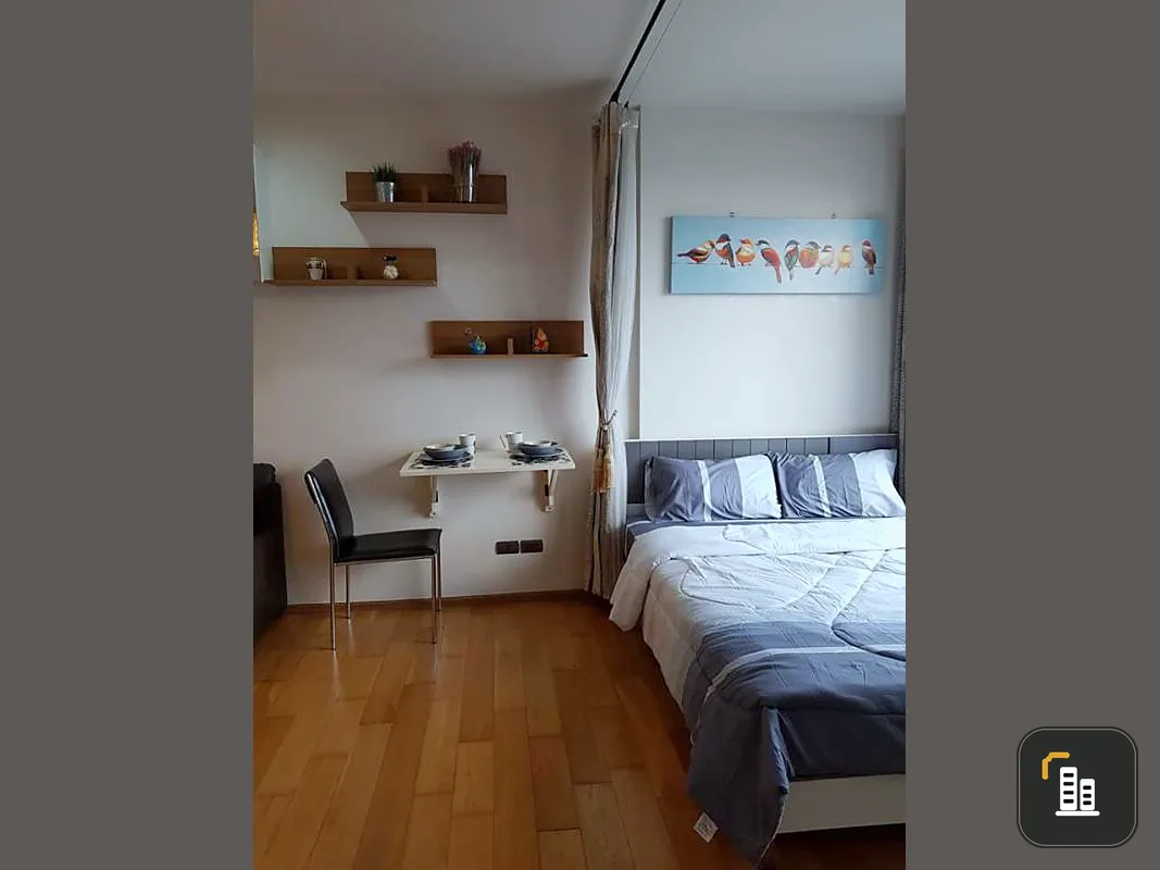 Selling Fuse Sathorn-Taksin, studio room, 12th floor, good location, not strong price, buy it yourself or make a good investment, don't miss it.