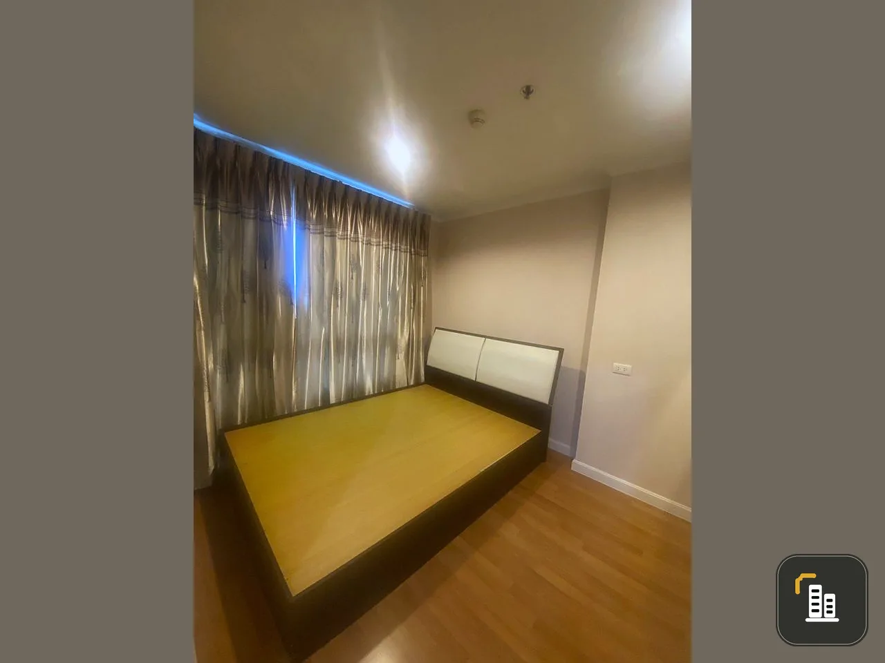For sale: Lumpini Park Riverside - Rama 3, 17th floor, beautiful city and Chao Phraya River views, very quiet, urgent.