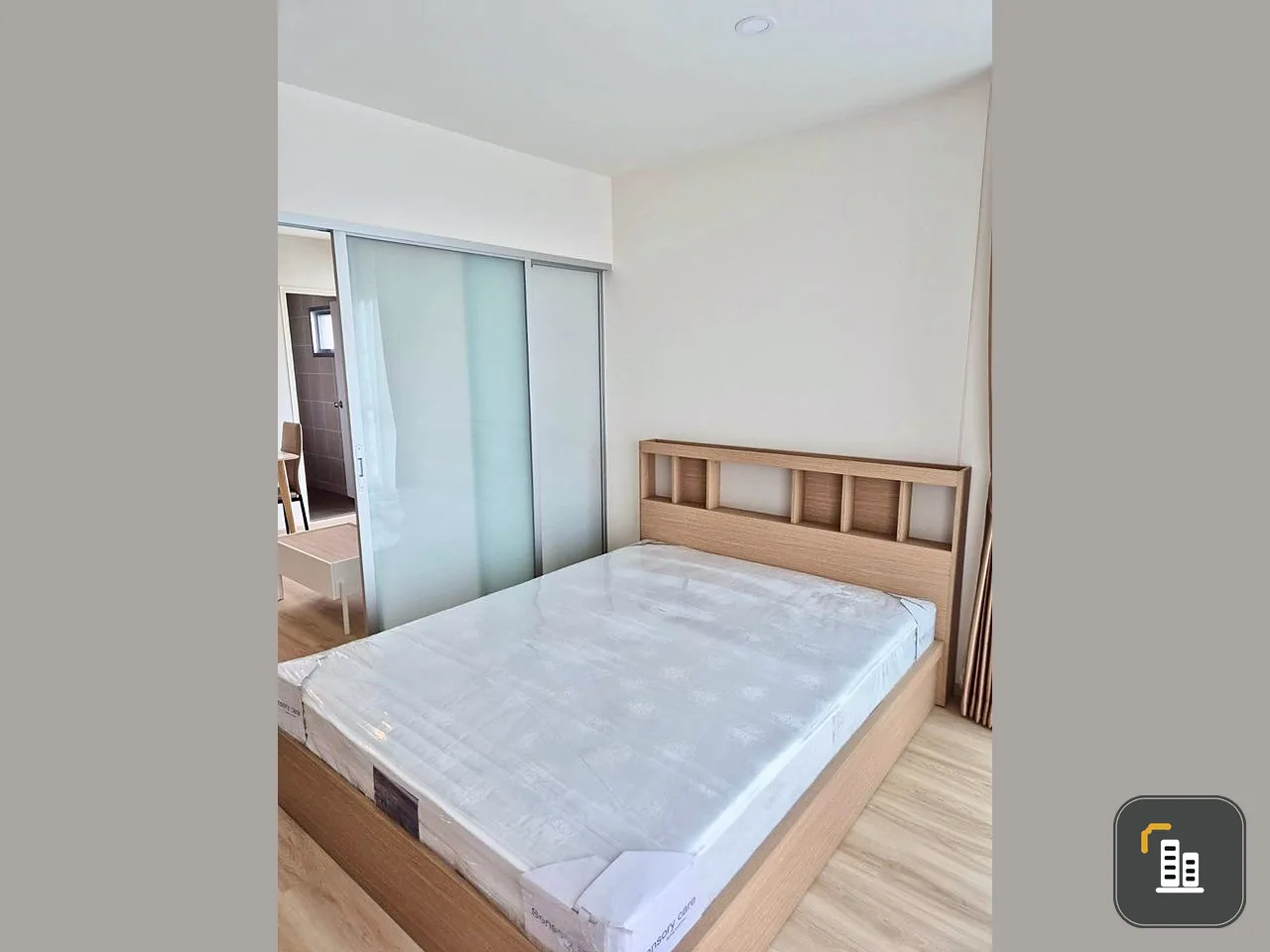 For rent: Lumpini Ville Charan-Fai Chai, corner room, very quiet, beautiful view beyond resistance, very complete amenities in the room, book now.
