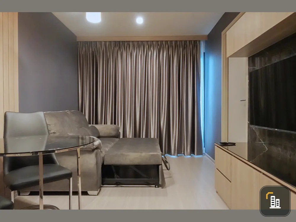 For rent: Life Ladprao, 11th floor, fully furnished room, move in with your bags immediately. If interested, hurry and reserve now. Hurry!