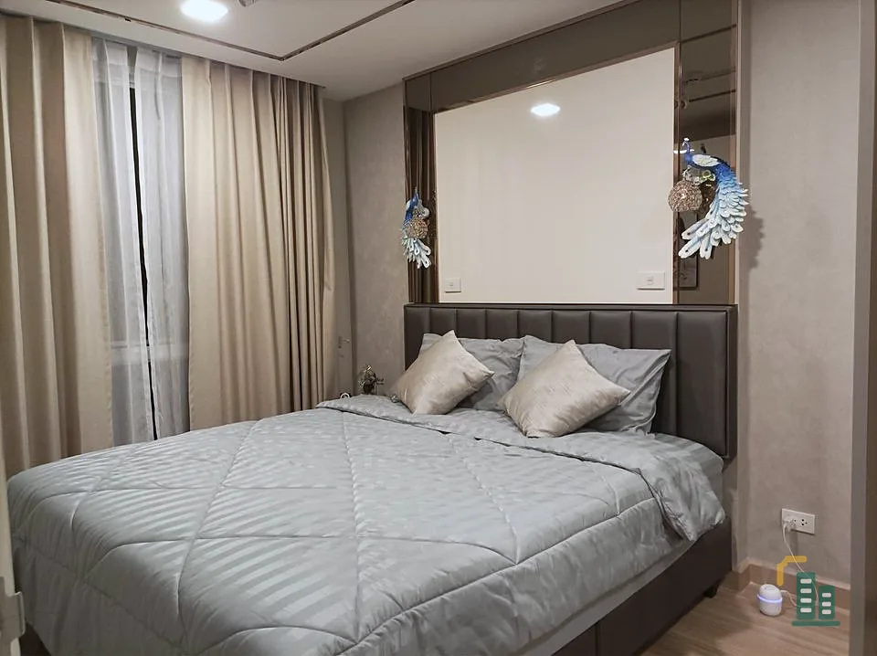 For sale or rent: Bless Residence Ekkamai, 8th floor, frontmost room, very private, full of quality furniture, hurry and book now.
