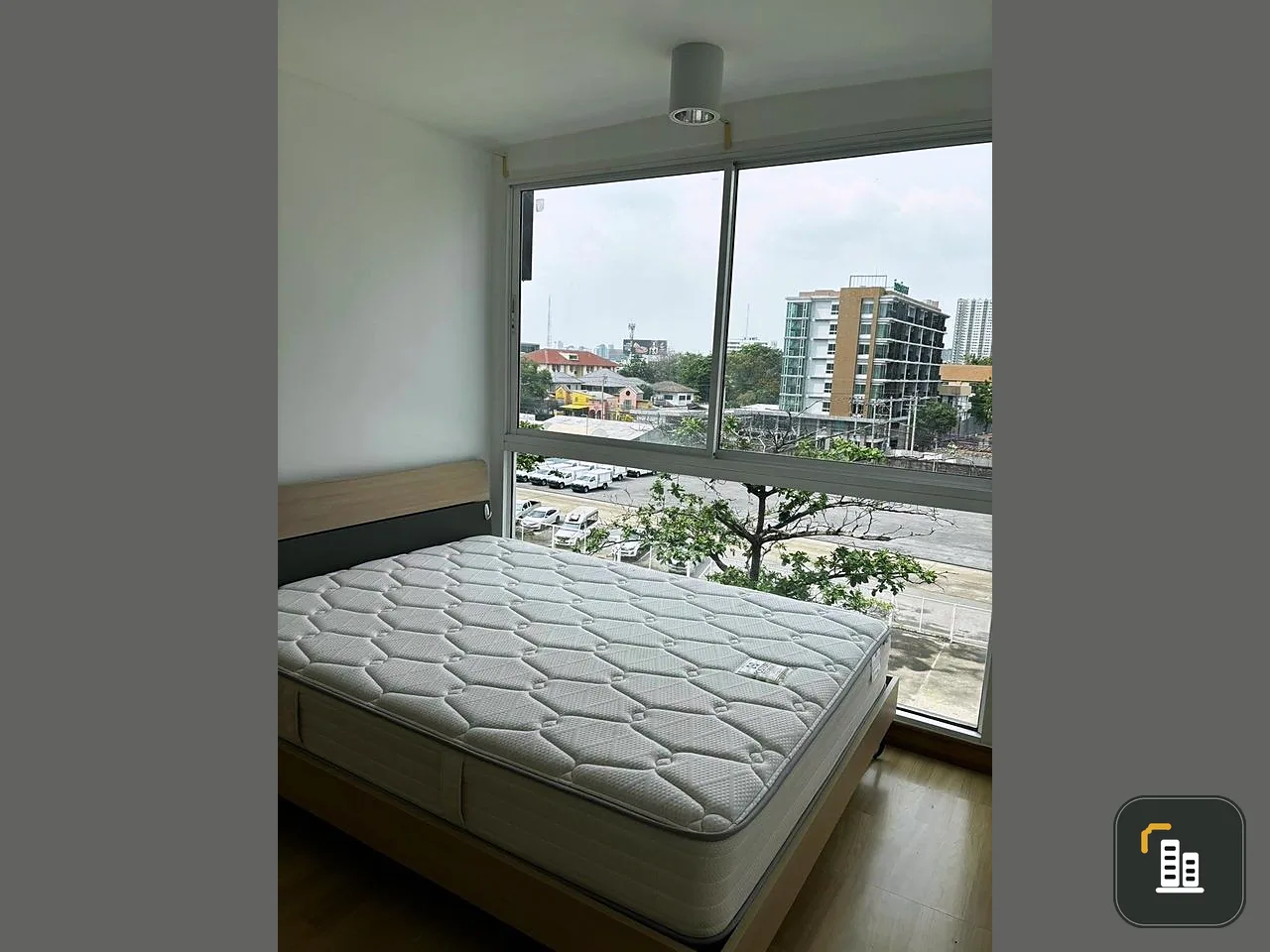 Urgent sale! Condo Bangkok Feliz Vibha 30 rooms ready to move in. Everything here. Just drag your bags and move in.
